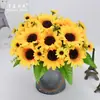 7 tenedores girasol 4 cabezas Crisantemo solar flor artificial planta plantas acuáticas de plástico decoración de boda fondo Pared Fotografía