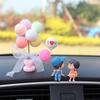 Enfeites de carro de celebridade da internet atacado acessórios para carro decorações de carro bonecos fofos de casal se beijando enfeites para carro elétrico