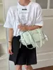Bolso Boston de un solo hombro de gran capacidad, estilo relajado, nuevo bolso cruzado versátil de moda 2026, bolso de mano tipo almohada para mujer