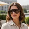Óculos de Sol Aviador Retrô Europeu e Americano com Rebites, Moda Estilo de Rua, Óculos Versáteis, Proteção Solar Personalizada para Exterior, Óculos de Sol Transfronteiriços