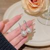 Pendientes Exquisitos de Plata S925 con Aguja de Plata, Circonita y Perla, Estilo Nicho Versátil y Sencillo, Pendientes de Lujo Ligero de Alta Gama para Mujer