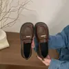 Mocassins de Solado Grosso Pretos, Versáteis e Confortáveis, com Salto Bloco, Estilo Slip-On para Mulheres, Novos Sapatos de Couro Estilo JK Japonês Primavera 2026