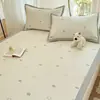 Conjunto de Três Peças de Tapete Refrescante Jacquard de Gatinho Fofo, Qualidade A de Grau Bebê, Lavável à Máquina, Tapete Macio de Verão, Dobrável