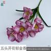 Tulipa Flor de Três Pétalas Duas Folhas Tulipa Florindo Cinco Flores Decoração de Sala de Estar em Casa Flor Artificial Flor de Casamento Obra de Arte Flor de Seda