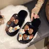 Pantuflas de Felpa con Cierre, Estilo Japonés, Lindo Moño de Dibujos Animados, para Mujer, Adecuadas para Usar al Aire Libre, Nuevos Zapatos Cálidos de Algodón con Suela Gruesa, Otoño e Invierno 2025