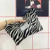Moda Sul-Coreana Transfronteiriça Padrão Zebra Bolsa de Maquiagem Bolsa de Lavar Bolsa de Mão Feminina Bolsa de Mão Bolsa de Mão Bolsa de Armazenamento Conveniente de Grande Capacidade