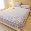 Funda de Sábana de Terciopelo de Leche Engrosada Clase A Pieza Única Cubierta de Cama Acolchada de Invierno Juego de Sábanas Protector de Colchón Nuevo Estilo 2025