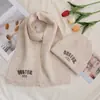 Estilo Coreano Outono e Inverno Novo Cachecol de Tricô Bordado com Letra Distinta para Crianças Meninos e Meninas Bebê Cor Sólida Aconchegante Espesso