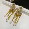 Pendientes de Borla de Perlas con Flor de Diamante Incrustado de Aguja de Plata, Pendientes de Estilo Palacio Retro, Pendientes de Lujo Ligero de Alta Gama al por Mayor