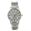 Reloj de pulsera de acero con luz azul de Ginebra para mujer, reloj de aleación de acero para hombre y mujer, reloj de regalo, fábrica de relojes al por mayor
