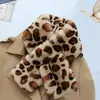 Bufanda de Invierno para Mujer de Felpa Engrosada Cálida Bufanda de Imitación de Piel de Conejo Bufanda Cruzada Estilo Coreano Bufanda de Moda con Estampado de Leopardo