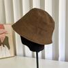 Novo chapéu de pescador de couro PU fosco para outono e inverno de 2024, chapéu de bacia pequeno para rosto de designer de nicho feminino, chapéu bucket