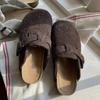 Sapatos Retrô de Solado Grosso Únicos para Mulheres, Novos Mules Plataforma Slip-On para Outono e Inverno 2025 com Design de Bico Fechado