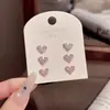 Dulce y Conmovedor Conjunto de Tres Piezas de Pendientes, Accesorios para Orejas de Lujo Ligero de Nicho, Pequeños y Delicados, Estilo Suave, Sensación de Alta Gama, Pendientes Exquisitos