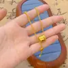 Tienda de Oro Mismo Estilo Dorado Brillante Escama de Dragón Cintura Pequeña Versátil Collar con Panal Brillante Cadena para Clavícula, Versátil de Lujo Ligero