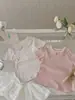 87006 Tops Infantis 26 Novos Algodão Fino Camisetas de Bebê Verão Gola de Boneca Fofa Conjunto Versátil de Camada Base