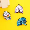 Broche Creativo de Órganos Humanos de Dibujos Animados Corazón Cerebro Pulmón Modelado Insignia Personalidad Médica Aleación Accesorios para Ropa