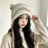 Bonito gorro de punto colorido con orejas de gato para mujer, nuevo estilo otoño/invierno, dulce diseño de borlas, con cintas para cubrir las orejas, cálido gorro de lana