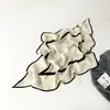 Lenço de Seda Estampado Levemente Luxuoso para Mulheres, Lenço Triangular, Lenço Triangular Decorativo de Seda, Lenço de Pescoço, Xale, Atacado