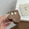 2025 Nuevos Pendientes de Hilo Estrella, Suaves y de Nicho, Textura de Lujo Ligero, Versátiles, Exquisitos, Dulces, Simples, Joyería Súper de Hada al por Mayor