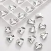 Rincones de fondo puntiagudo blanco accesorios para uñas de arte de uñas de influencer rincones transparentes súper brillantes corazón gordo cuadrado gota de agua paquete mixto de rincones blancos accesorios para uñas