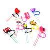 Nuevo Estilo Tapa de Pajita Manga de Succión Tapón Antipolvo de Silicona Pajita de Fiesta Hebilla Decorativa Clip Marca de Letra Personalizada Productos Transfronterizos