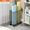 Cesta de almacenamiento para tapete de yoga, contenedor de almacenamiento para equipo de baloncesto, estante de almacenamiento para equipo de fitness con ruedas, estante de almacenamiento para pistolas de juguete