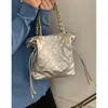 Moda Estilo Coreano Bolsa Acolchoada com Corrente Bolsa de Mão Feminina 2026 Nova Bolsa de Balde Simples Versátil Bolsa de Ombro Transversal