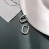 Pendientes de Moda de Lujo Ligero 2026, Clips para Orejas de Estilo Minimalista Fresco de Nicho, Pendientes de Aro con Diseño Geométrico para Mujer