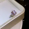 Anillo abierto geométrico cuadrado de circón, moderno y adecuado para el uso diario, irradia un ambiente sofisticado y de alta gama, diseñado para el dedo índice, con un aspecto único y elegante, una pieza de joyería de nicho para mujeres