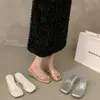 Sandalias de Estilo Francés de Hada con Plataforma y Tira Transparente Color Nude para Aumentar la Altura Verano 2026 Combinación con Vestido Sandalias Plateadas