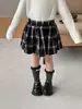 Nova Roupa Infantil Estilo Coreano Outono 2026: Elegante Trench Coat Estilo Britânico com Gola Plissada e Laço para Meninas