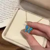 Colar de Borboleta Mais Vendido Luxo Leve High-End Pingente Azul Corrente para Clavícula Moda Nova 2026 Colar Simples para Mulheres Atacado