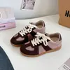 Zapatillas de entrenamiento alemanas de estilo clásico coreano para pareja, zapatillas casuales de suela blanda con bloques de color, de caña baja, color blanco XY-A6625