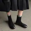 Botas femininas de outono e inverno 2026, estilo coreano, minimalistas, bico redondo, retalhos, afunilamento, cano curto, modernas e elegantes, que aumentam a altura, elásticas e afuniladoras