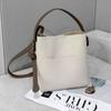 Bolso de Mano de Cuero de Vaca de Capa Superior Modelo Nuevo 2026 con Patrón de Lichi, Bolso Versátil de Gran Capacidad para Hombro y Cruzado para Mujer