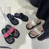 Sandalias de Suela Gruesa Asimétricas de Diseño de Nicho de Alta Gama para Mujer Moda de Primavera y Verano 2025 Slip-Ons a la Moda
