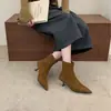 Botines de moda nuevos 2026 para mujer con punta fina, tacón bajo, tacón de aguja, adecuados para el trabajo y para ir al trabajo, con un ajuste ceñido y acabado de gamuza.