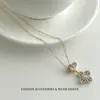 Collar de Trébol de Cuatro Hojas Redondo Turquesa Lujo Ligero Nicho Gama Alta Temperamento Francés Versátil Cadena para Clavícula Exquisito Versátil para Mujer