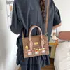 2026 Verão Nova Bolsa de Mão Estilosa Platina Feminina Mais Vendida Moda de Nicho de Luxo Bolsa Clássica de Ombro Transversal