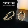 Estilo Pequeño Fragante 24K Chapado en Cobre Oro Real Europeo y Americano Ins Pequeña Celebridad de Internet Elegante Simple Versátil Sexy Marcar Borla Oreja