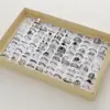 Anel Floral Estilo Étnico Retrô Transfronteiriço Desgastado Renda Geométrica Punk Anel de Baralho Lote Misto Padrão Aleatório