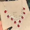 "Princesa de Fiesta Nocturna" Collar Rojo con Doble Capa de Corazón para Mujer, Cadena para Clavícula de Lujo Ligero y de Alta Gama Estilo Palacio
