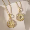 Collar Colgante Redondo de Zirconia Chapado en Oro de 18 Quilates Cobre Retro Nuevo Producto Transfronterizo Aogu para Mujer, Accesorio de Cuello Personalizado de Lujo Ligero