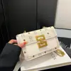 Nova Bolsa de Ombro Simples e Estilosa Outono/Inverno 2026 Corrente Fashion Corrente Vintage Bolsa Quadrada Pequena Bolsa Transversal Tendência