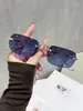 Gafas de Sol Cuadradas Sin Marco para Mujer, Protección UV, Gafas de Sol de Alta Gama, Metal con Borde Cortado, Gafas de Sol Únicas y Modernas