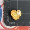 Mini Pequeño Cuadros Corazón Galleta Resina Accesorios Flor Corazón Juguete Comida Pasador Llavero Imán Refrigerador Accesorios