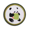 Insignia Redonda Bordada de Panda Rojo de Dibujos Animados Personalizada con Respaldo Adhesivo, Etiqueta Tejida Bordada, Fábrica de Bordado por Computadora