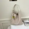 Bolsa Tote Grande Capacidade para Mulheres 2026 Nova Tendência Verão Retrô Bolsa de Ombro para o Trabalho Moda Versátil Bolsa de Braço
