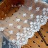 Exportación hilo de algodón de malla unilateral flor bordada amor encaje retro tela DIY accesorios para muñecas de boda